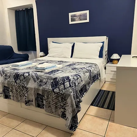 Apartment Intero Alloggio: Bilocale Alessandria