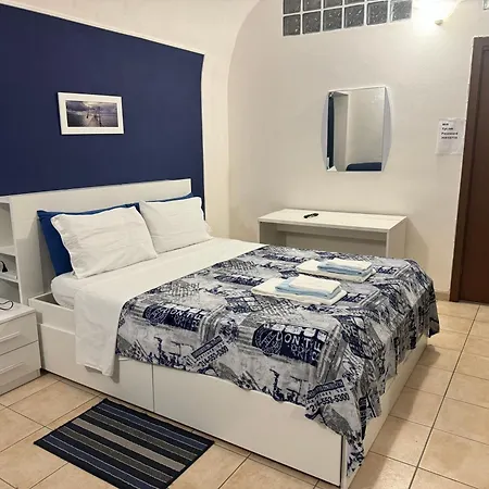 Intero Alloggio: Bilocale Алессандрия